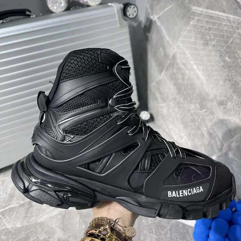 Balenciaga Zapatilla Track Hike para Mujer en Malla Negra y Nylon