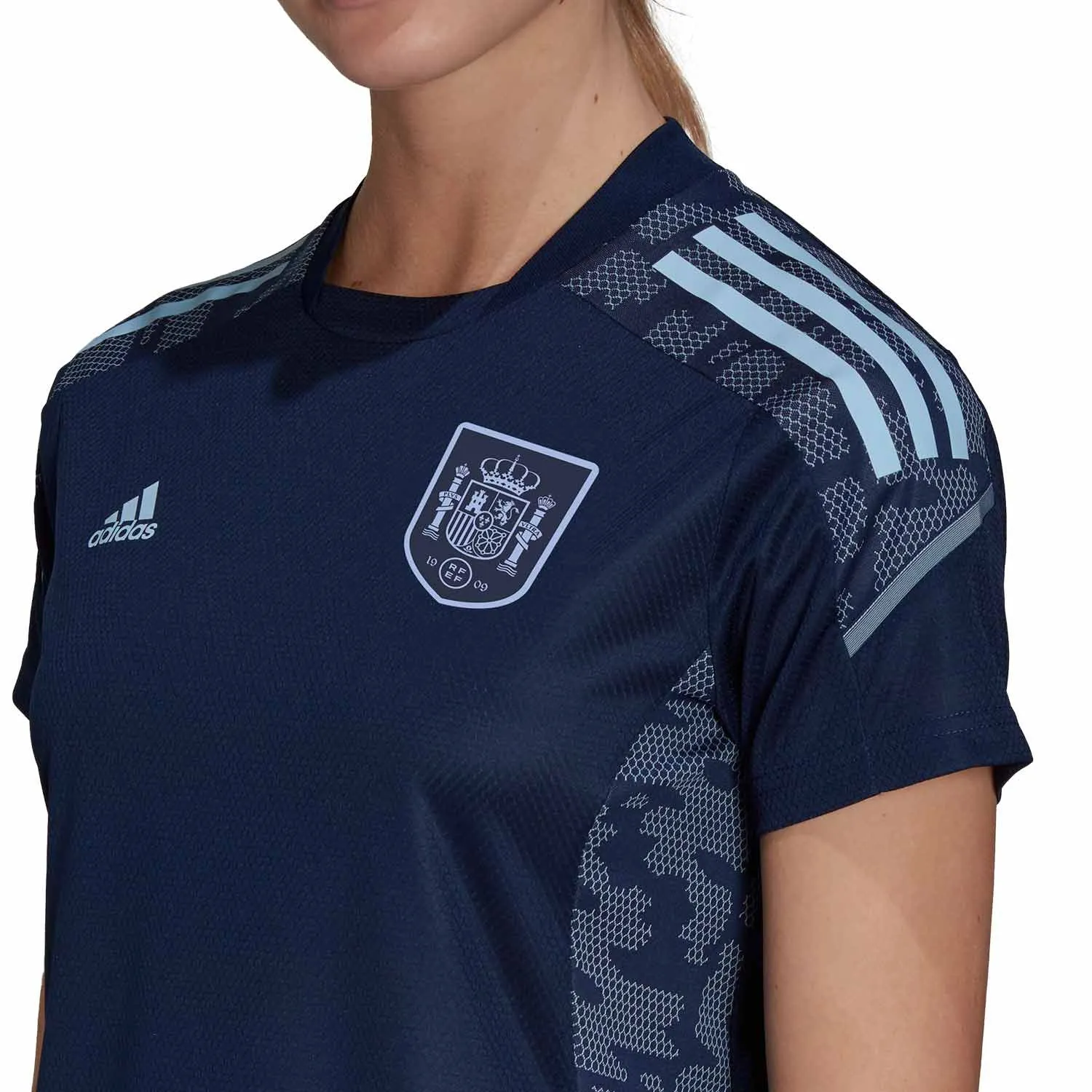 Camiseta adidas España mujer entrenamiento