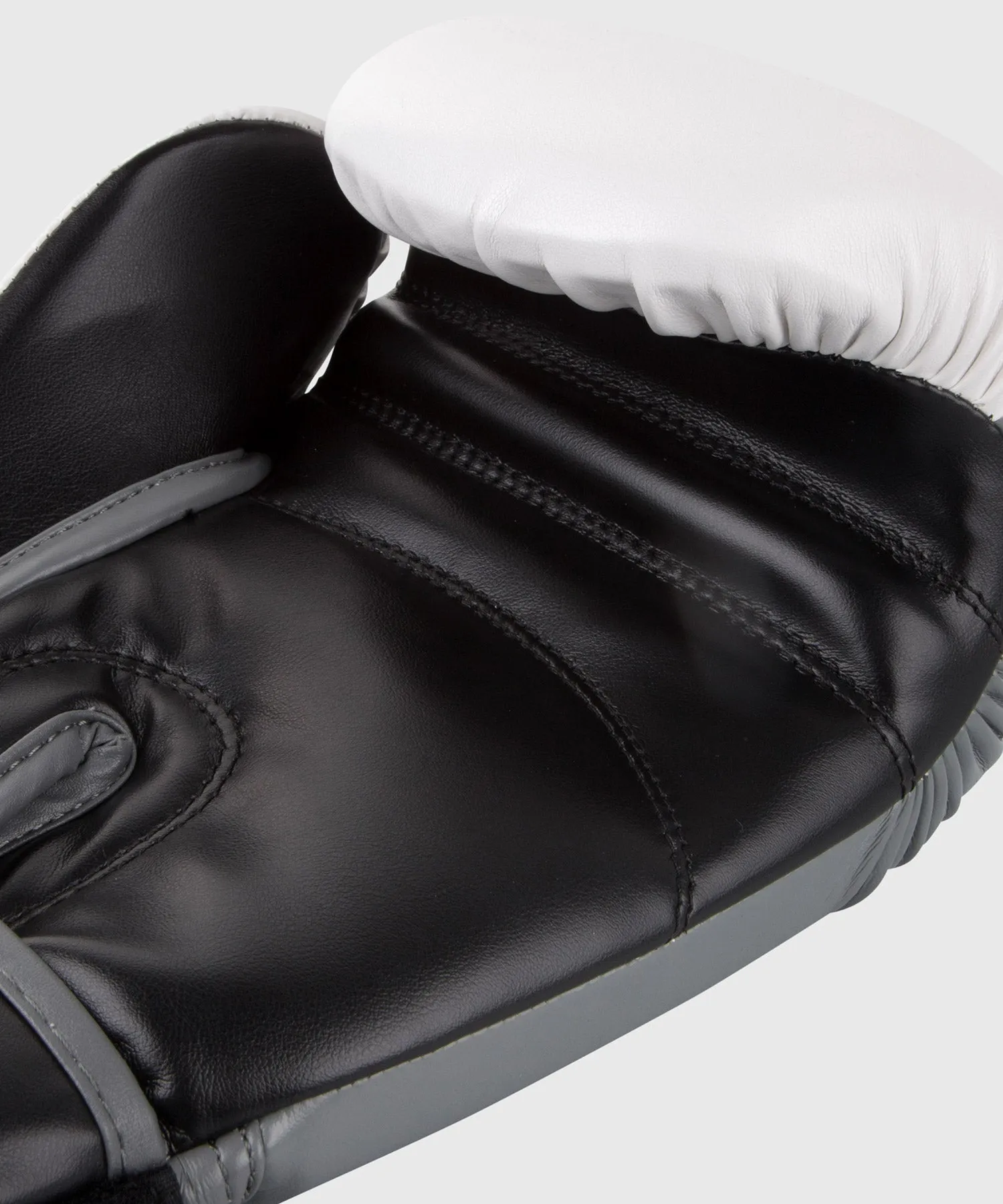 Guantes de Boxeo Venum Contender 2.0 - Blanco/Gris-Negro