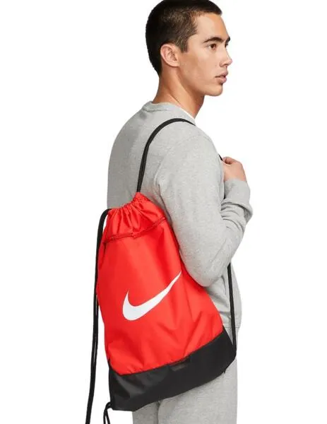 Gymsack nike brasilia 9.5 rojo unisex.