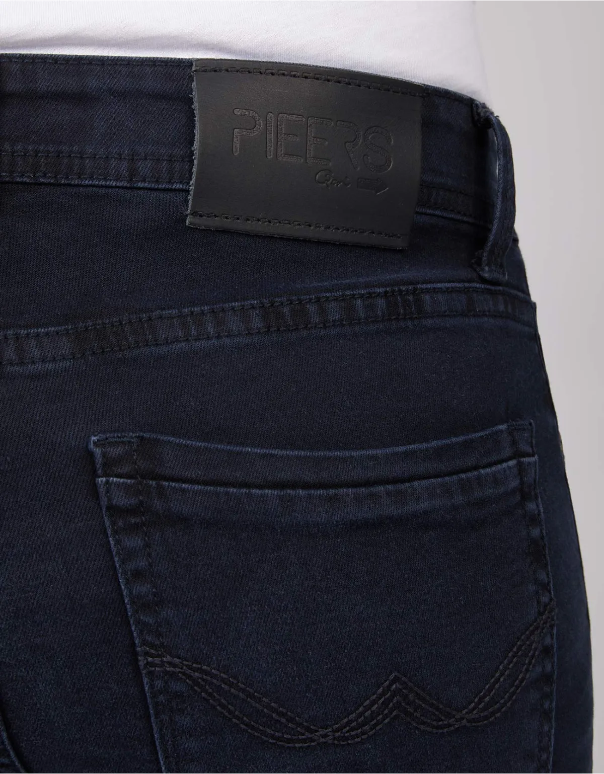 Jean ultra skinny negro