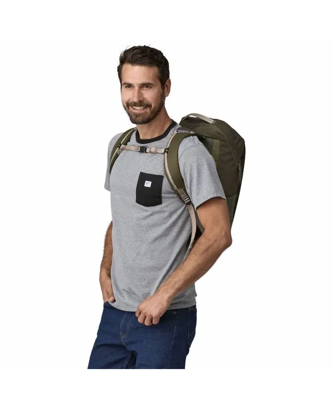 Mochila Patagonia Black Hole Pack 25L Pine Needle Green Unisex