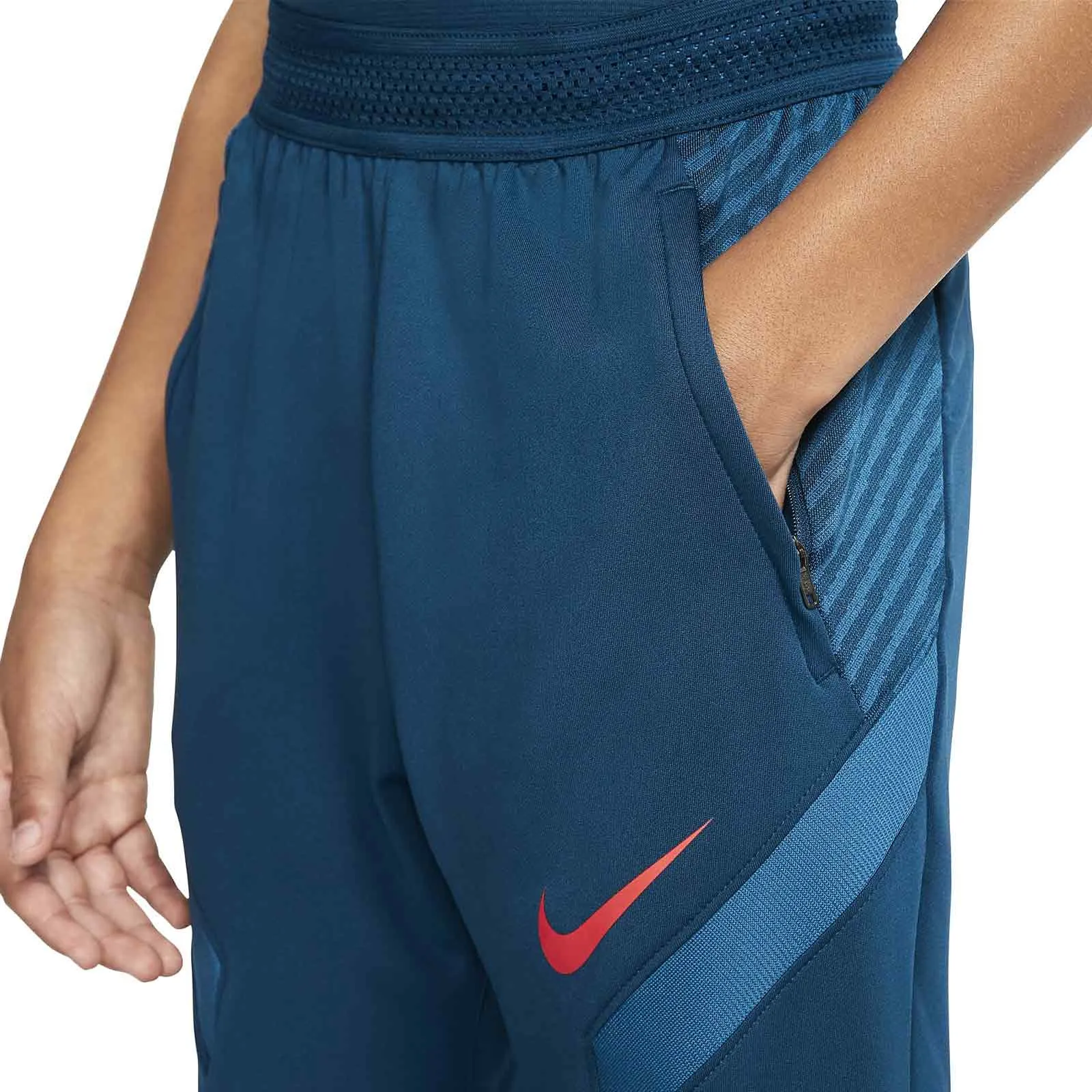 Pantalón largo Nike niño Dry Strike