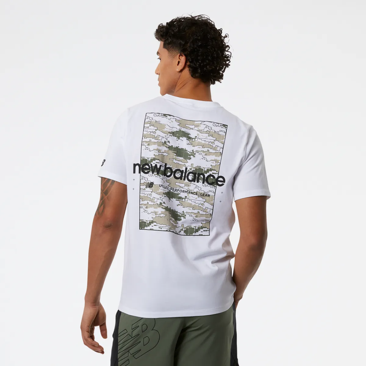 Polera Running Hombre New Balance Graphic Heathertech Blanca