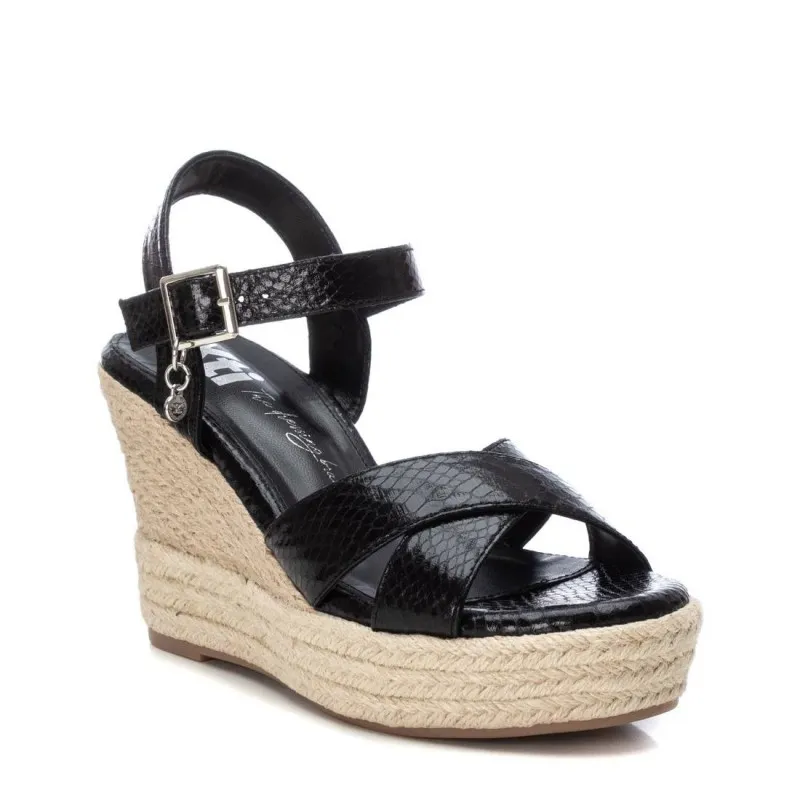 Sandalia de mujer XTI 142750 Negro