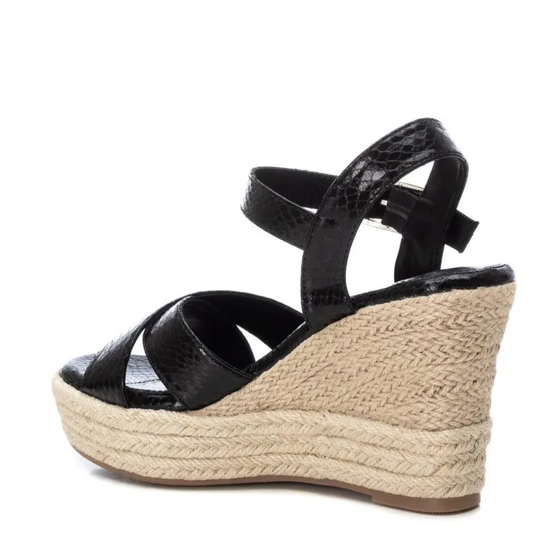 Sandalia de mujer XTI 142750 Negro