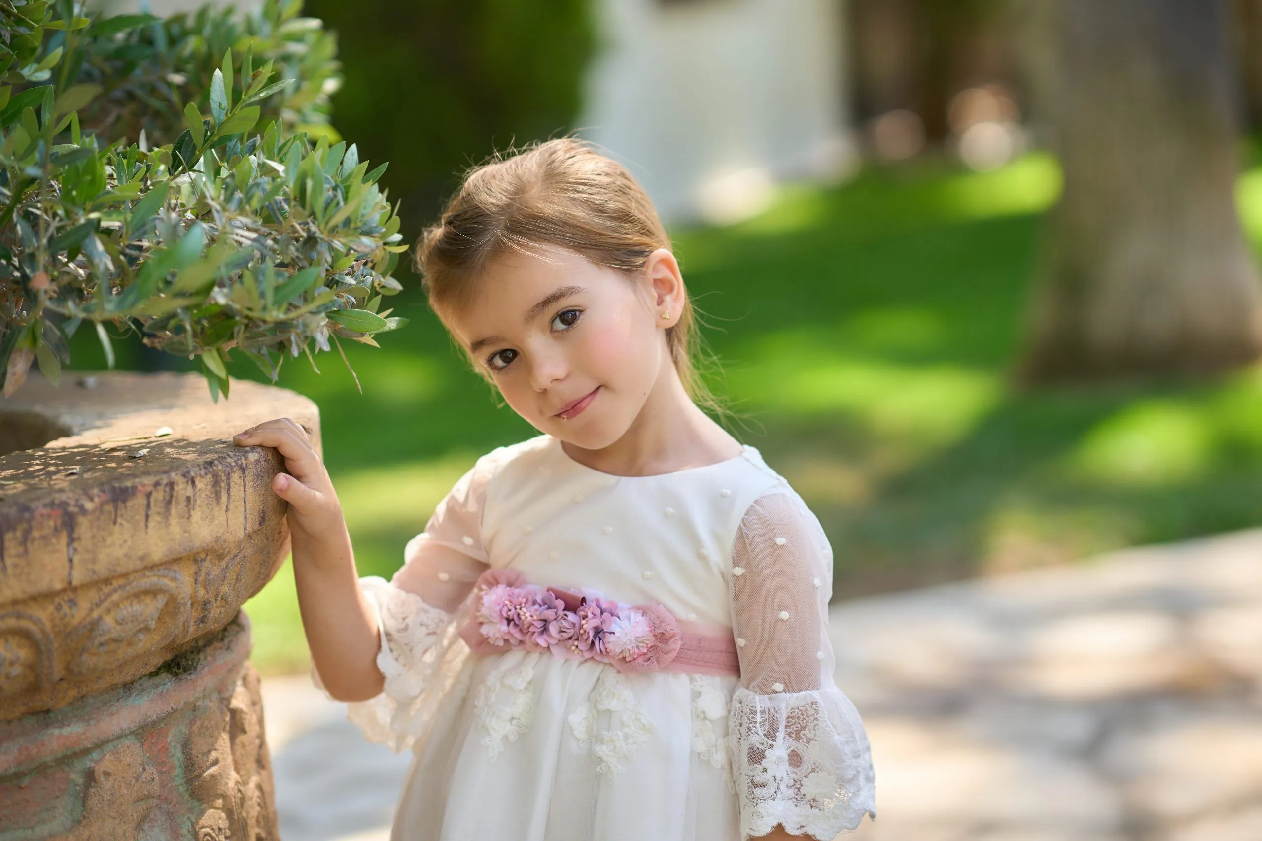 Vestido niña pequeña tul beige volante