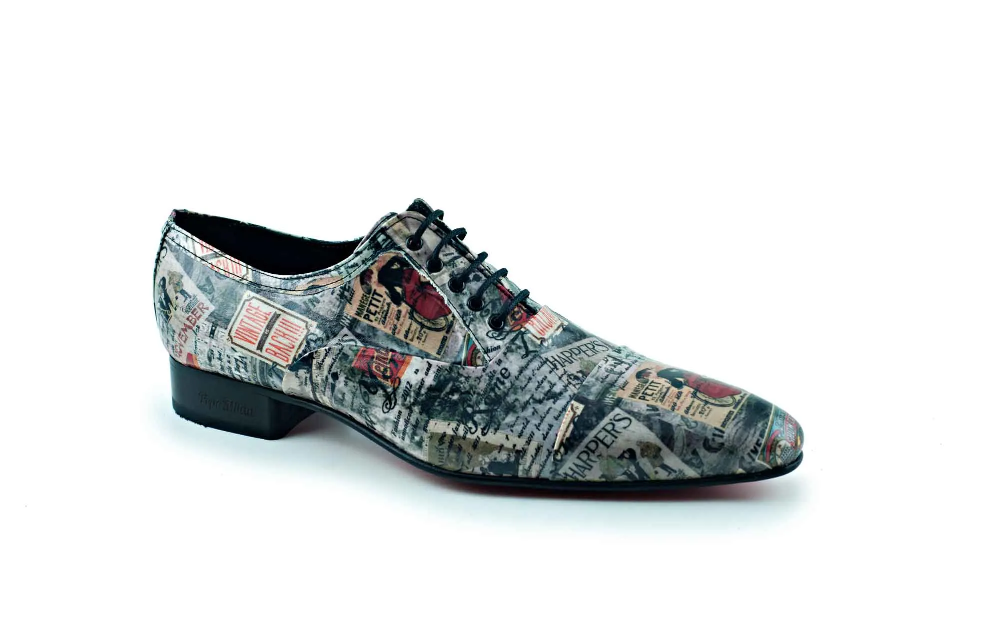 Zapato modelo Harper, fabricado en patchwork vintage.