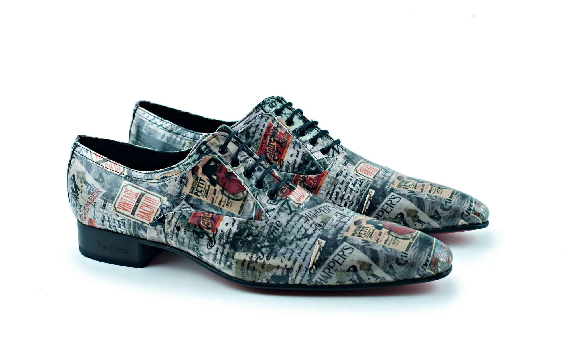 Zapato modelo Harper, fabricado en patchwork vintage.